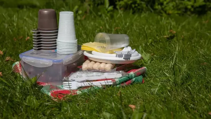 Jednorázové plasty dosloužily. Co bude dál?